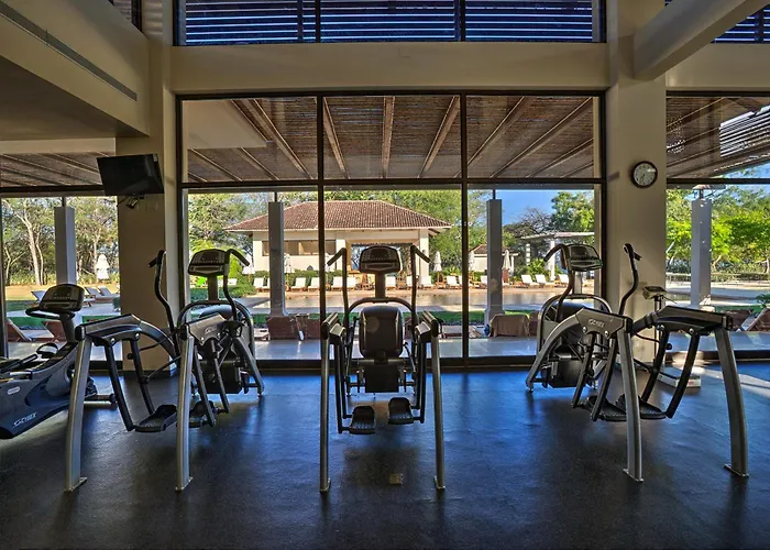Private Pool Townhouse With Partial Ocean View - Aromo - Reserva Conchal Сasa de vacaciones